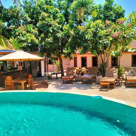 Jati Village, Party Hostel And Bungalows غيلي تراوانغان المظهر الخارجي الصورة