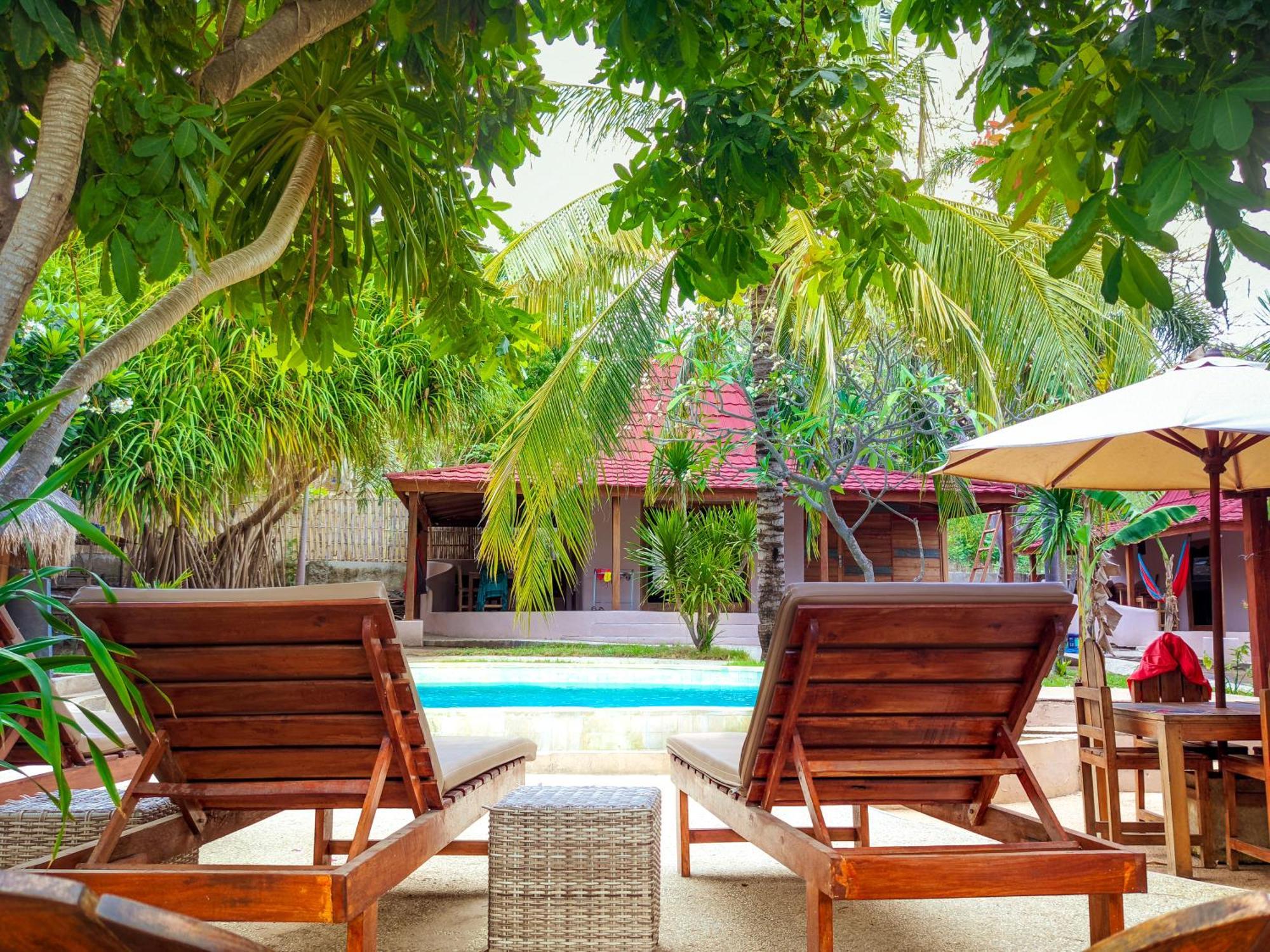 Jati Village, Party Hostel And Bungalows غيلي تراوانغان المظهر الخارجي الصورة