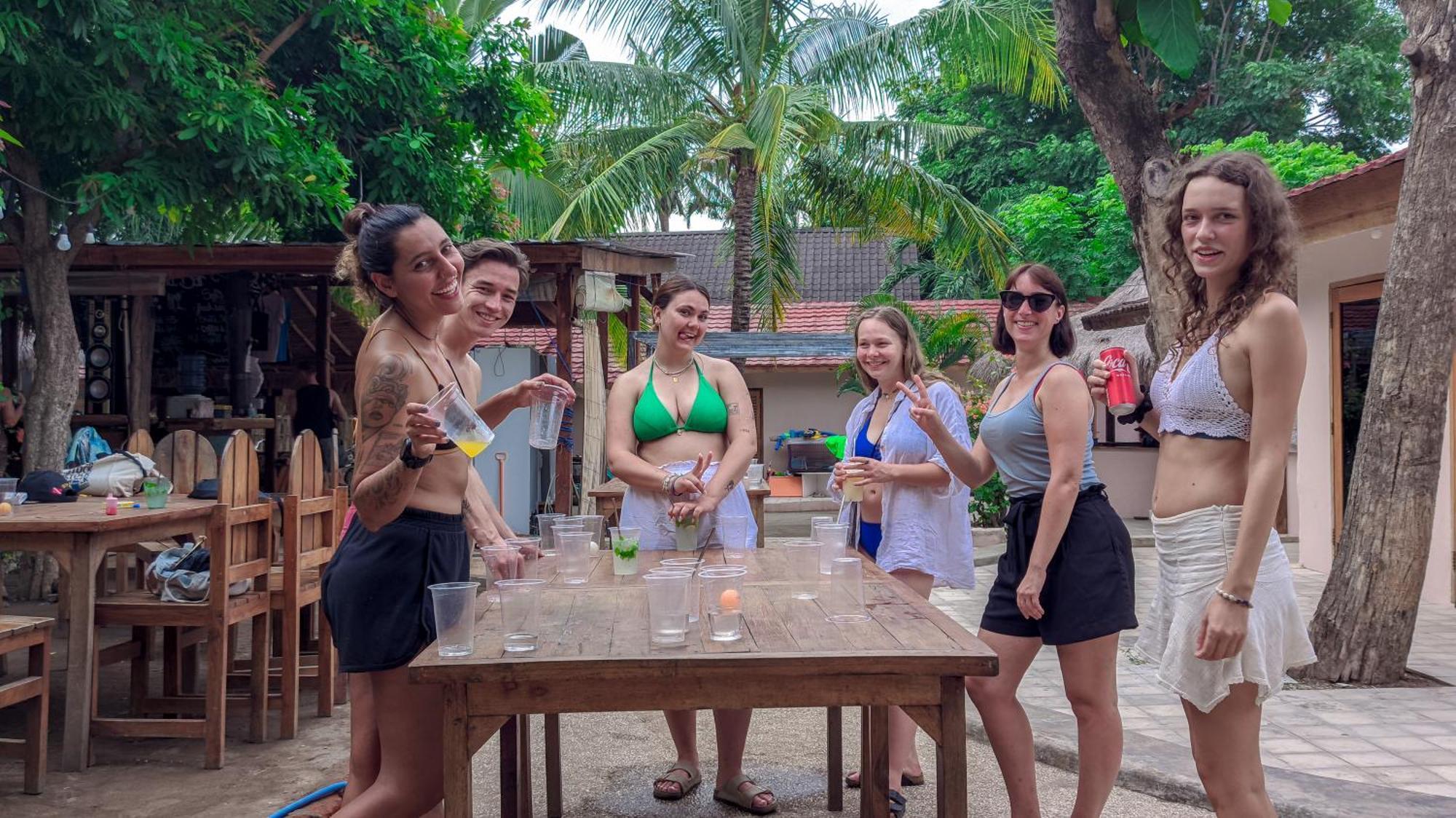 Jati Village, Party Hostel And Bungalows غيلي تراوانغان المظهر الخارجي الصورة